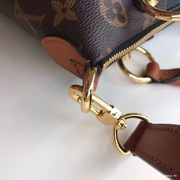 First bag ru MM TOTE Louis V Vuitton 0710